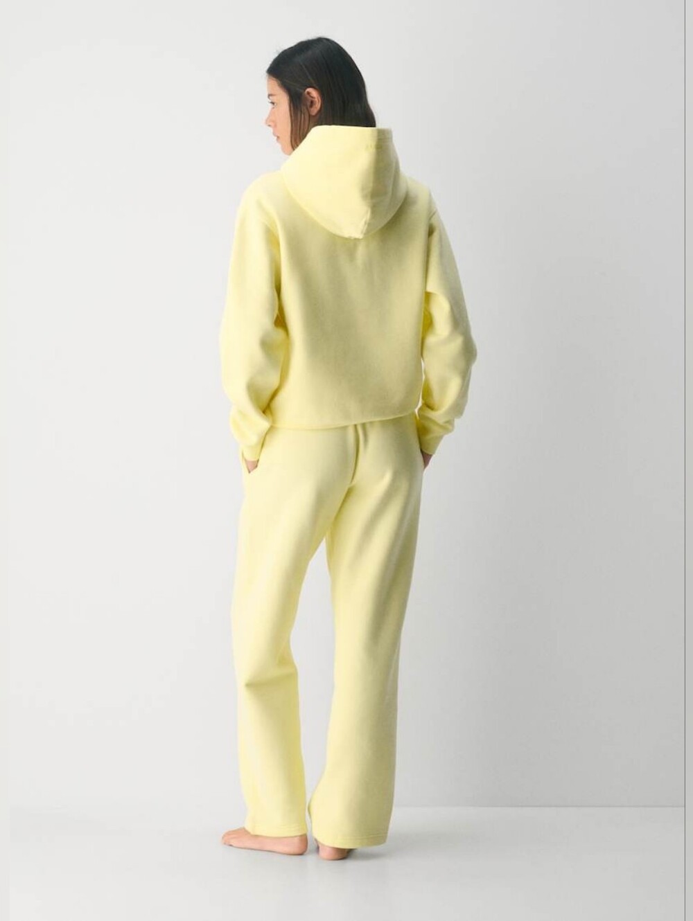 aritzia perfect hoodie Lemonade